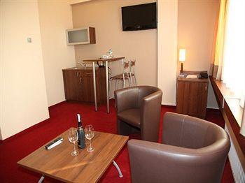 Hotel M 3*